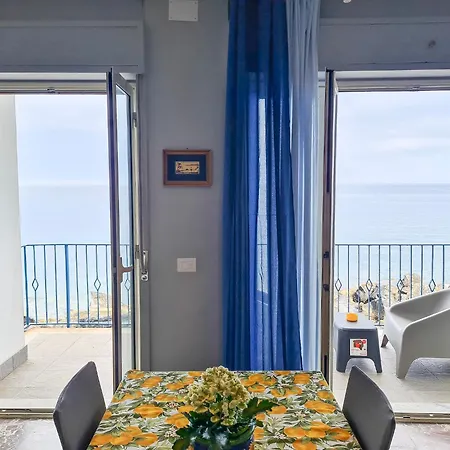 公寓 Laluna - Sea Panorama - 20mins From Cta Airport